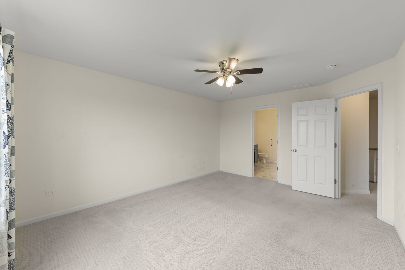 4200 Calder Lane Property Photo 14