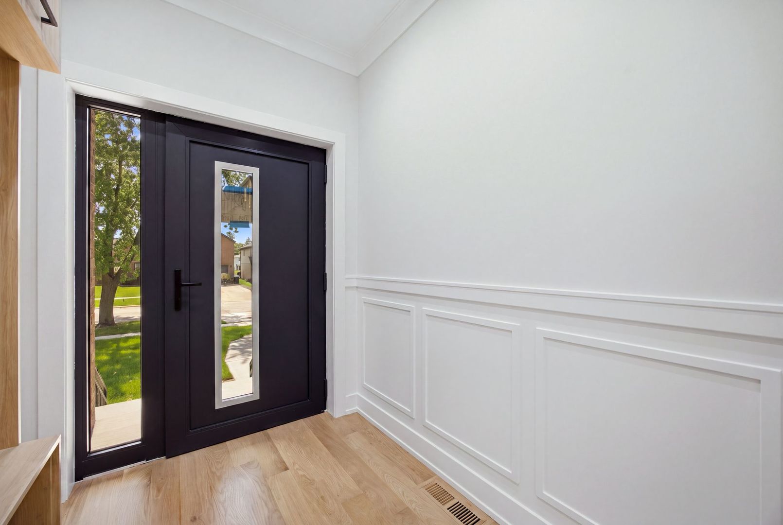 1738 Farwell Avenue Property Photo 3