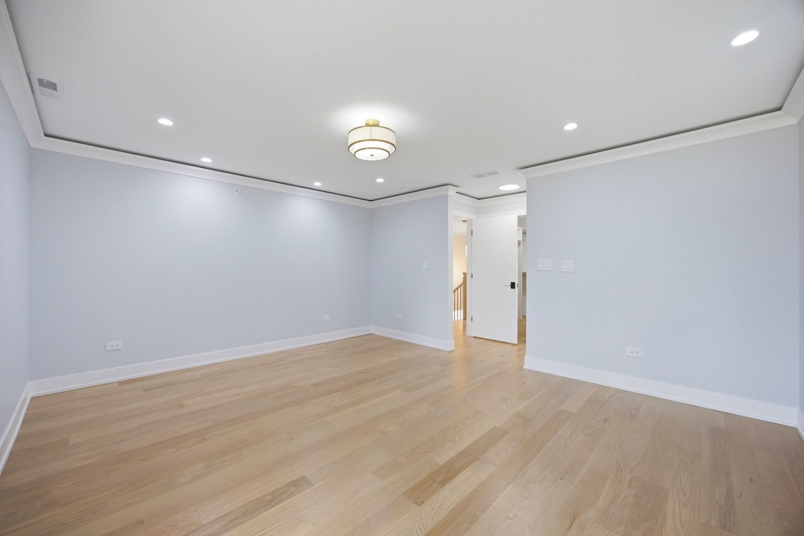 1738 Farwell Avenue Property Photo 18