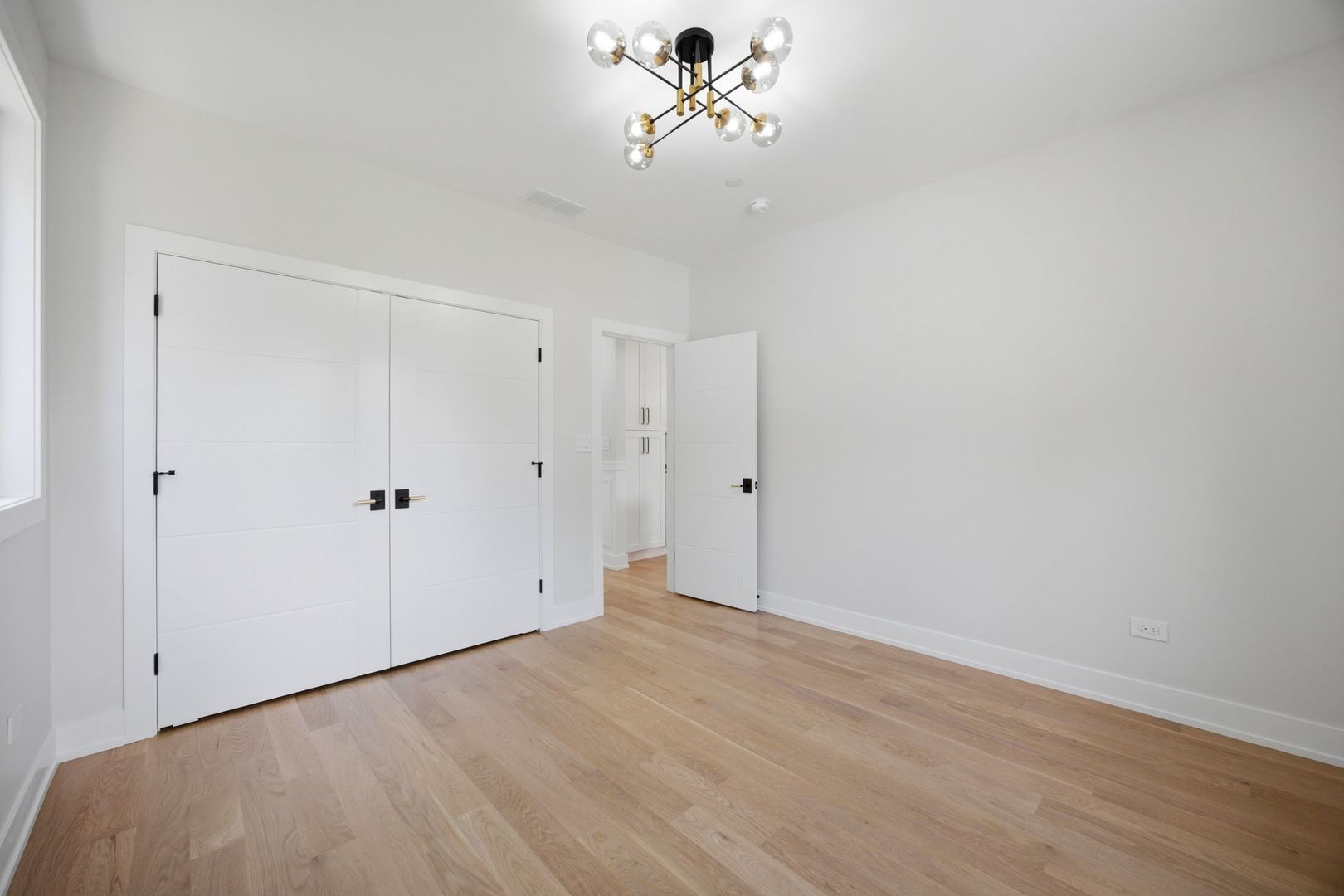 1738 Farwell Avenue Property Photo 24