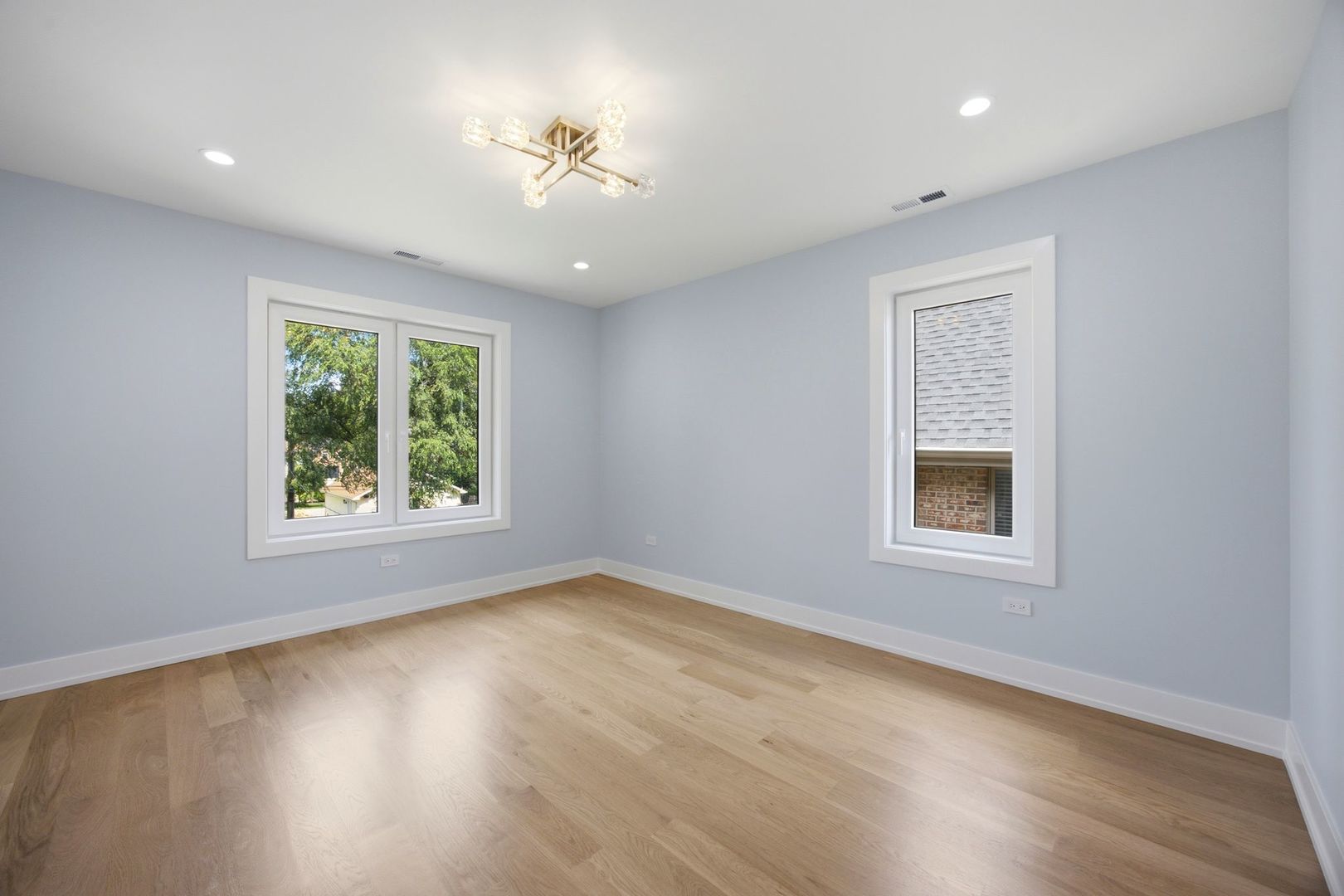 1738 Farwell Avenue Property Photo 25