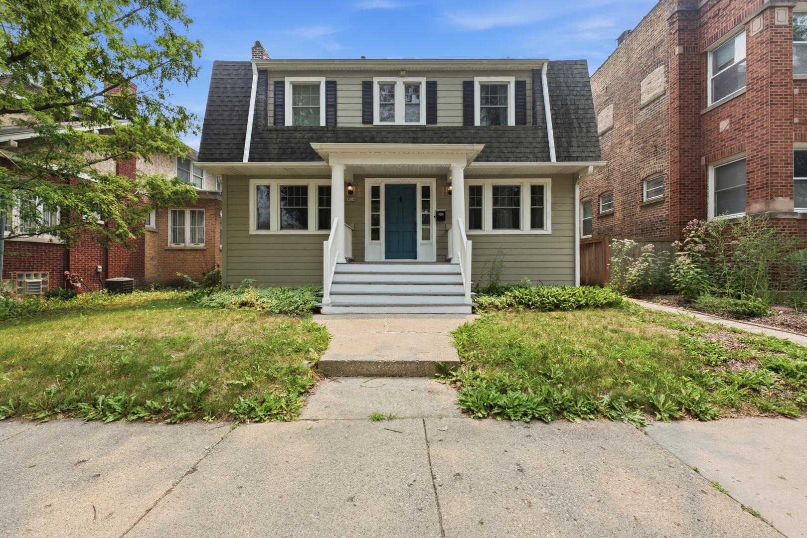 3829 W Addison Street Property Photo 1