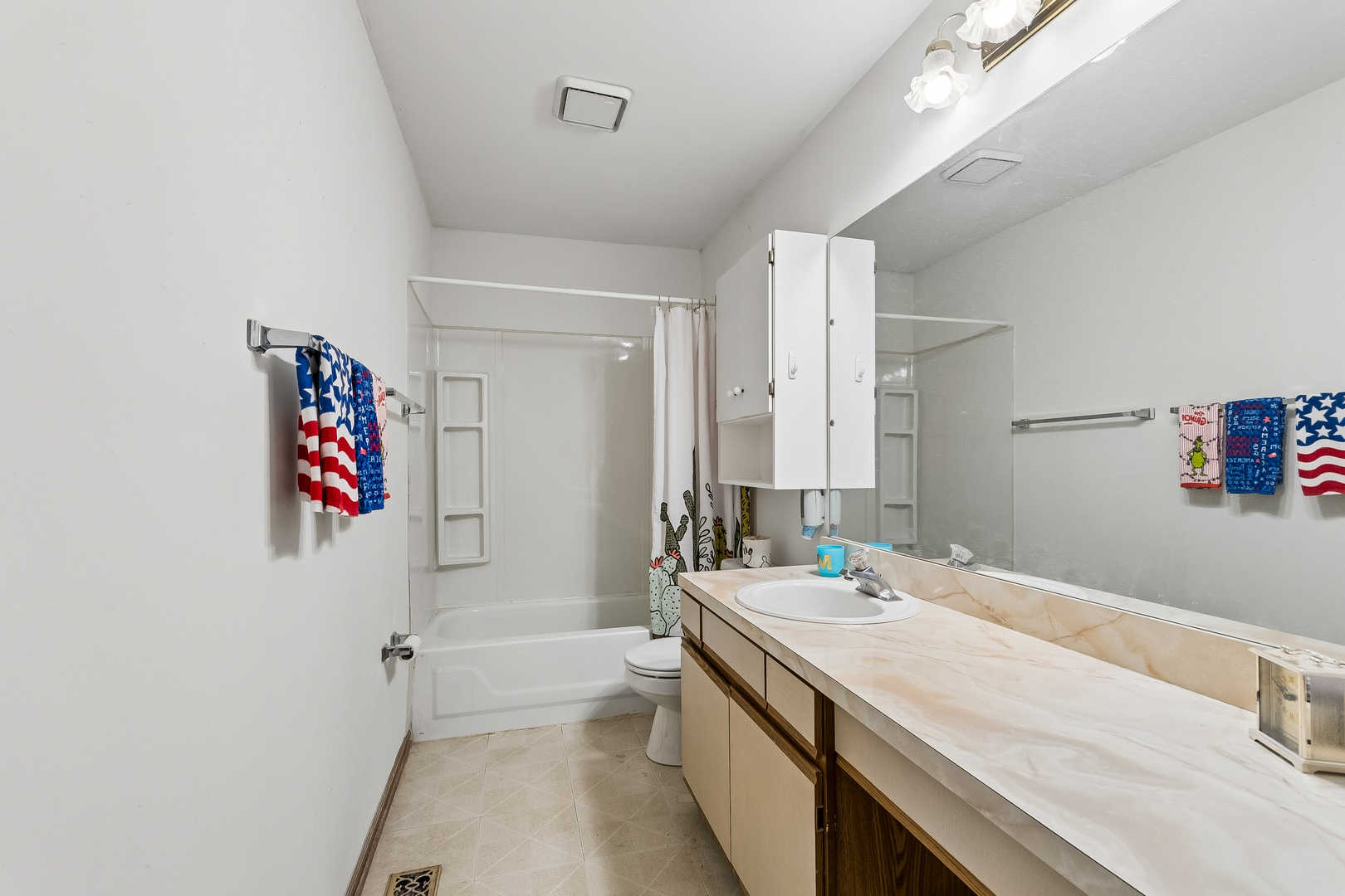 83 Midhurst Court 102a Property Photo 12