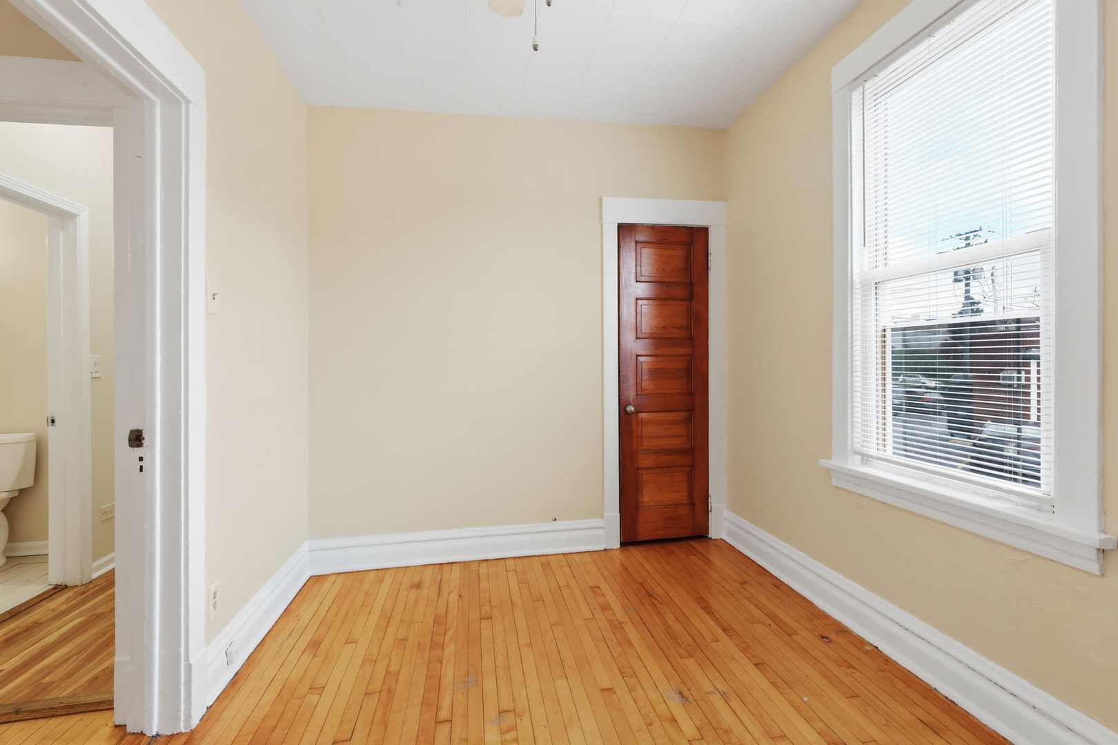 3516 N Cicero Avenue Property Photo 10