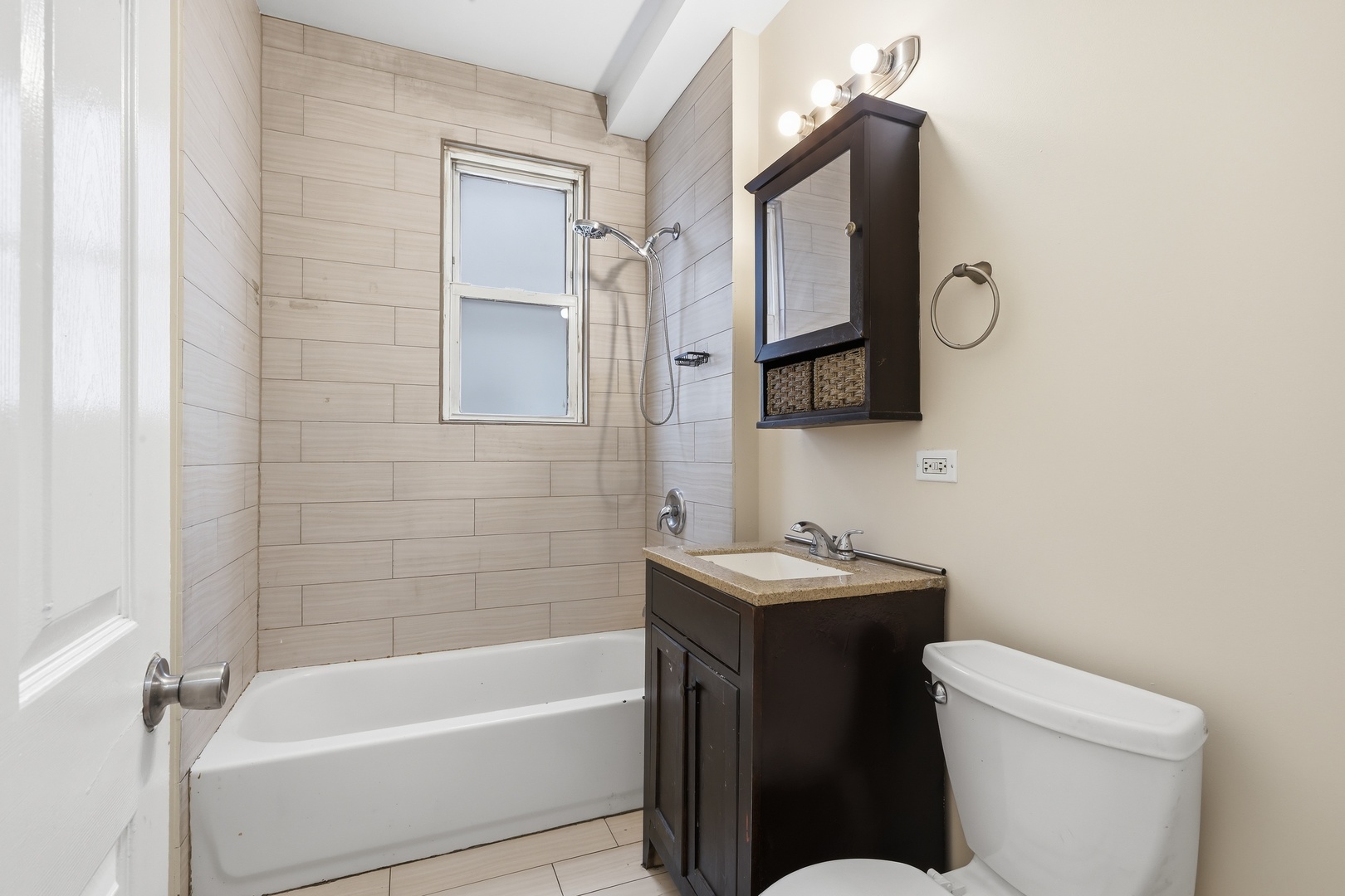 3516 N Cicero Avenue Property Photo 12
