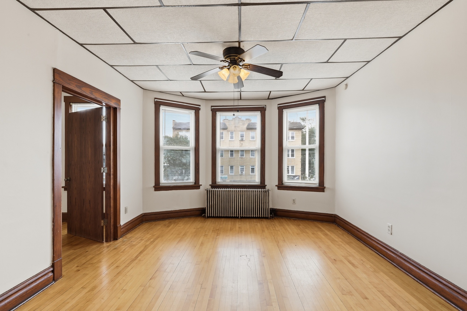 3516 N Cicero Avenue Property Photo 13