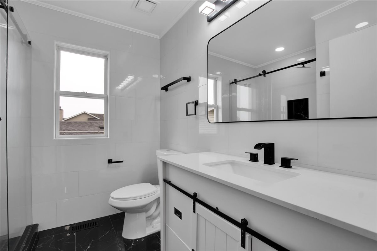 17942 Edwards Avenue Property Photo 22