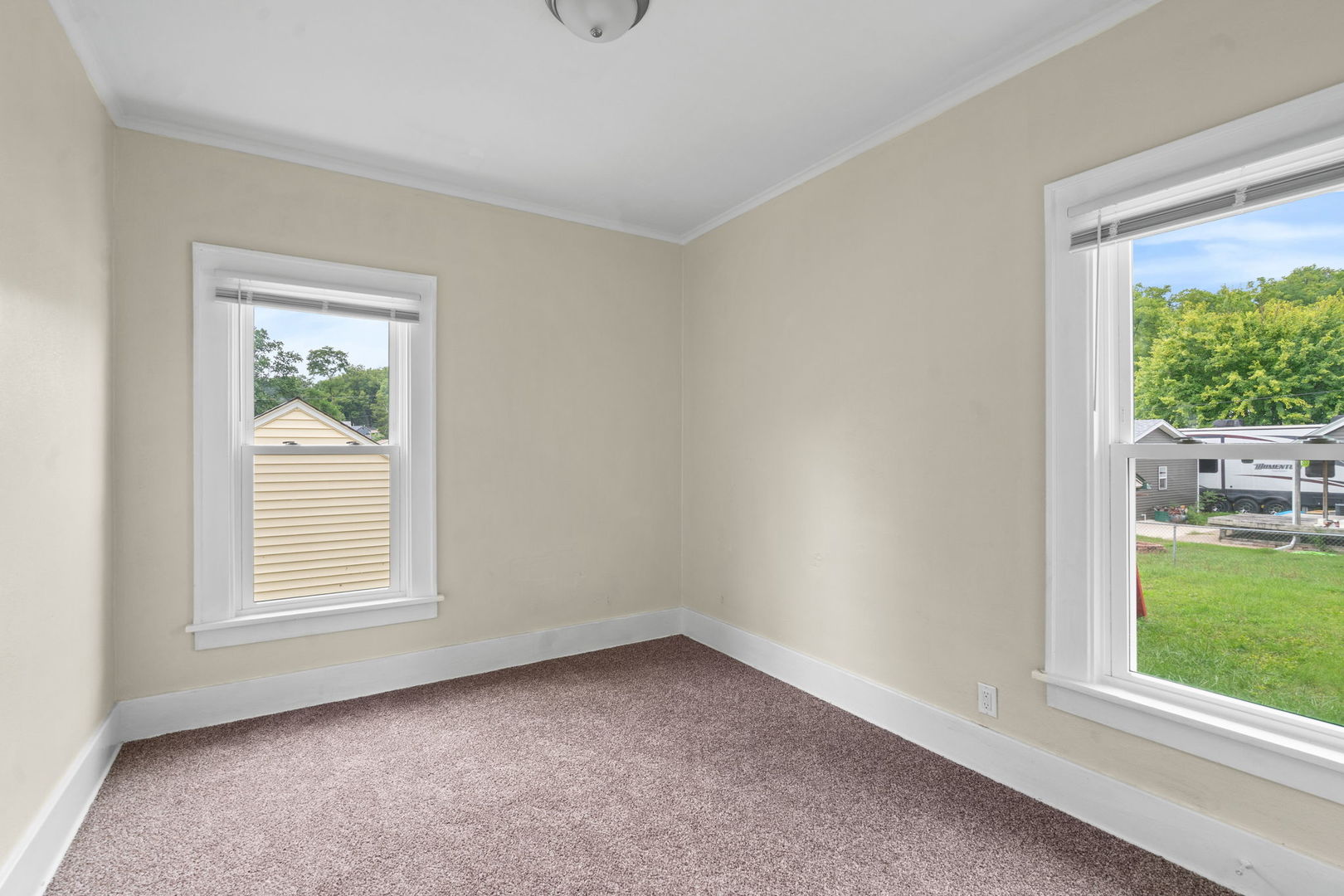 424 S Concord Street Property Photo 6