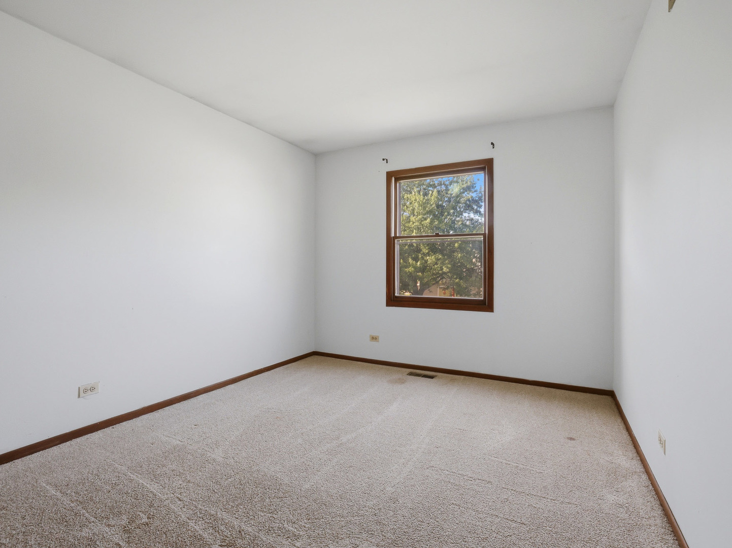 12733473 Property Photo 17