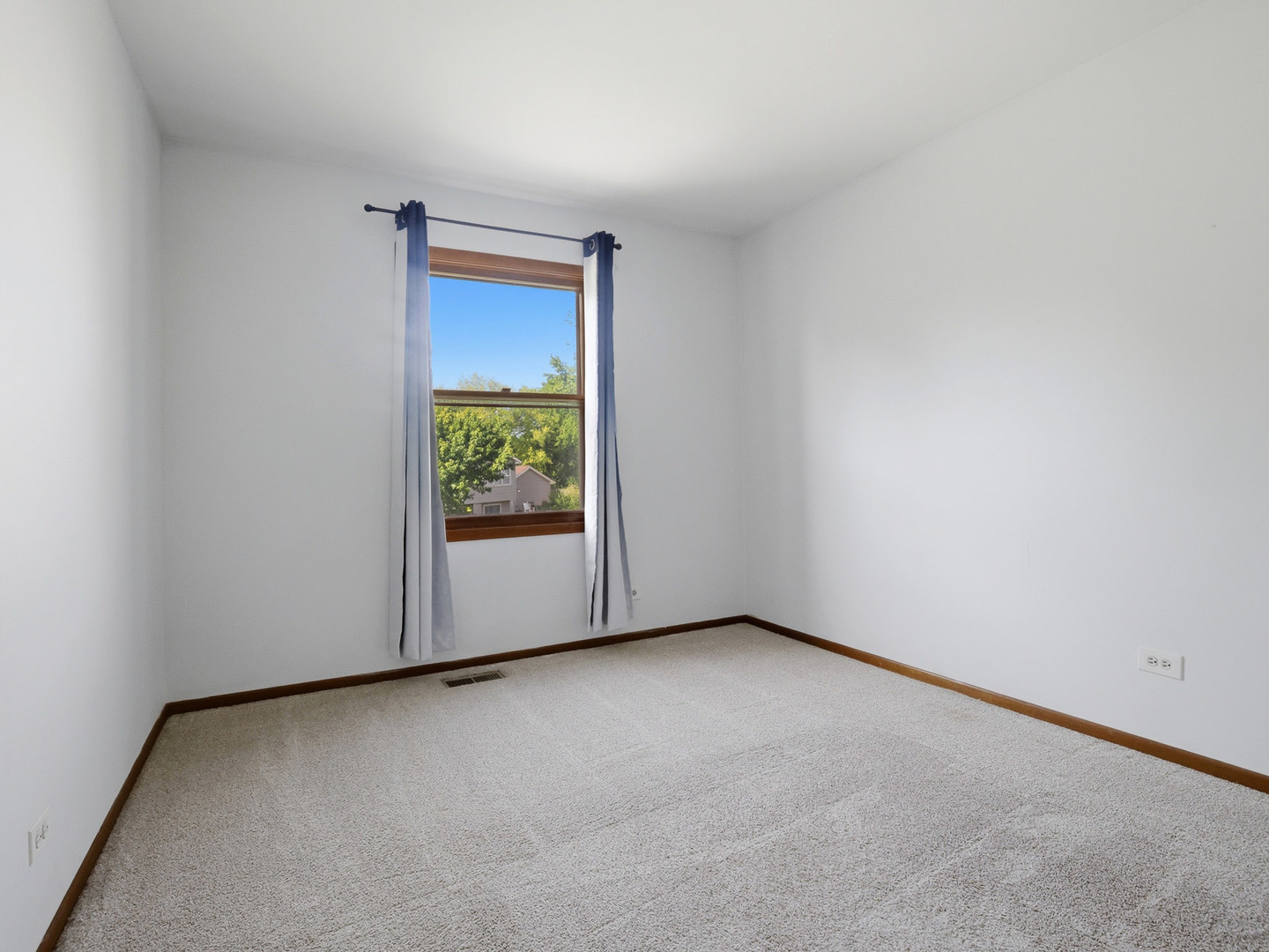 12733473 Property Photo 19