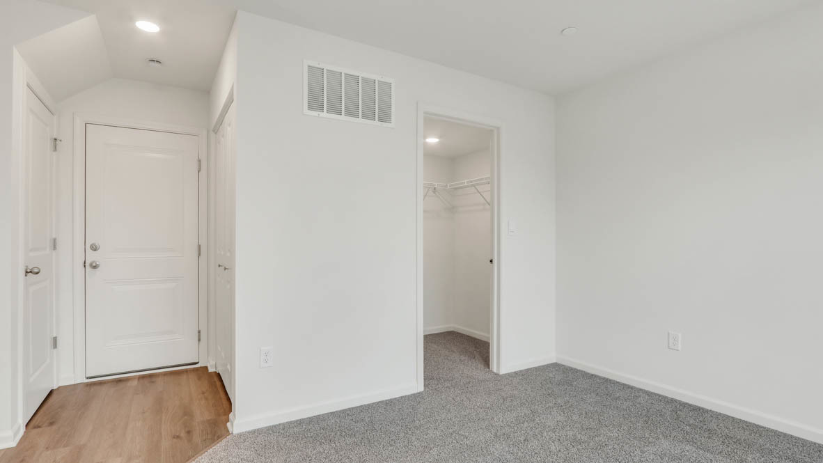 514 Yosemite Way Property Photo 5