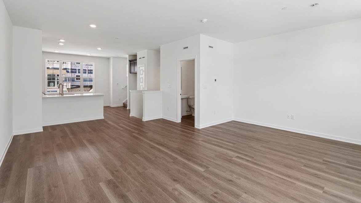 516 Yosemite Way Property Photo 6