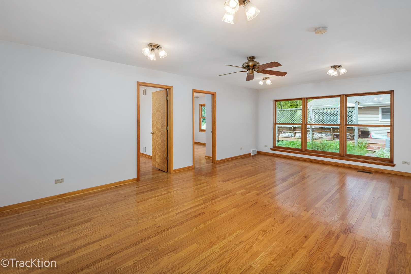 310 Merton Avenue Property Photo 10