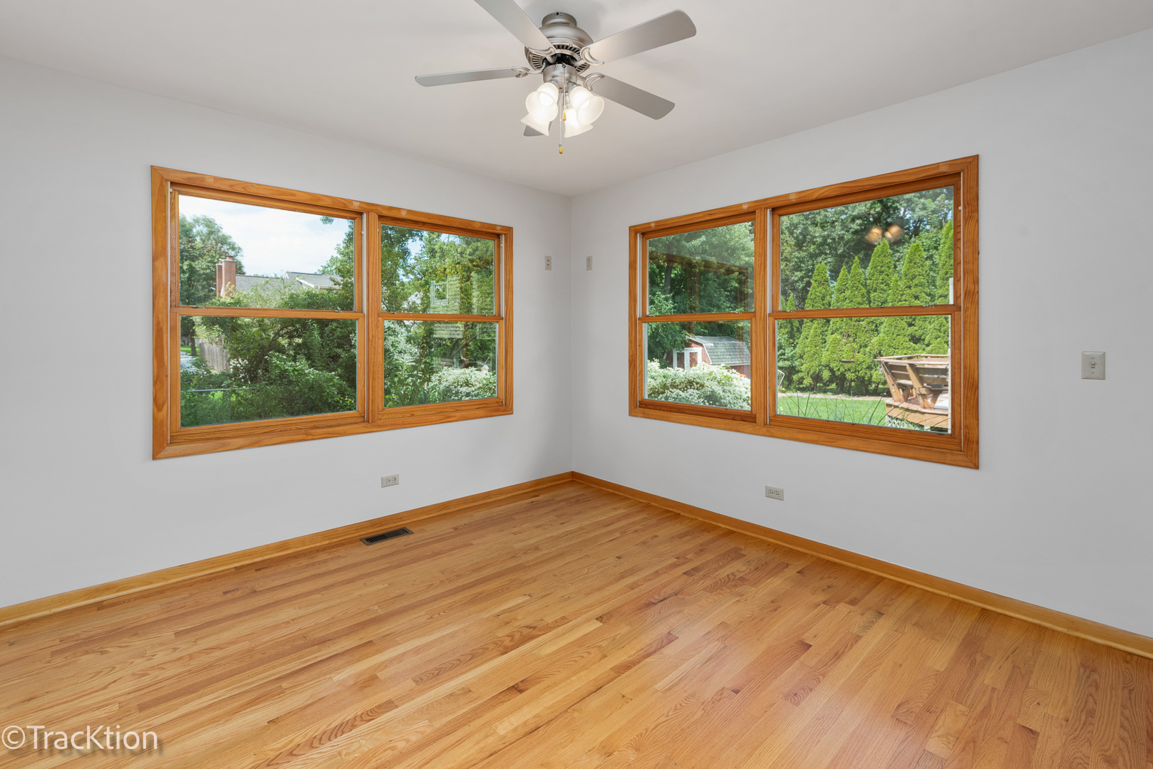 310 Merton Avenue Property Photo 12