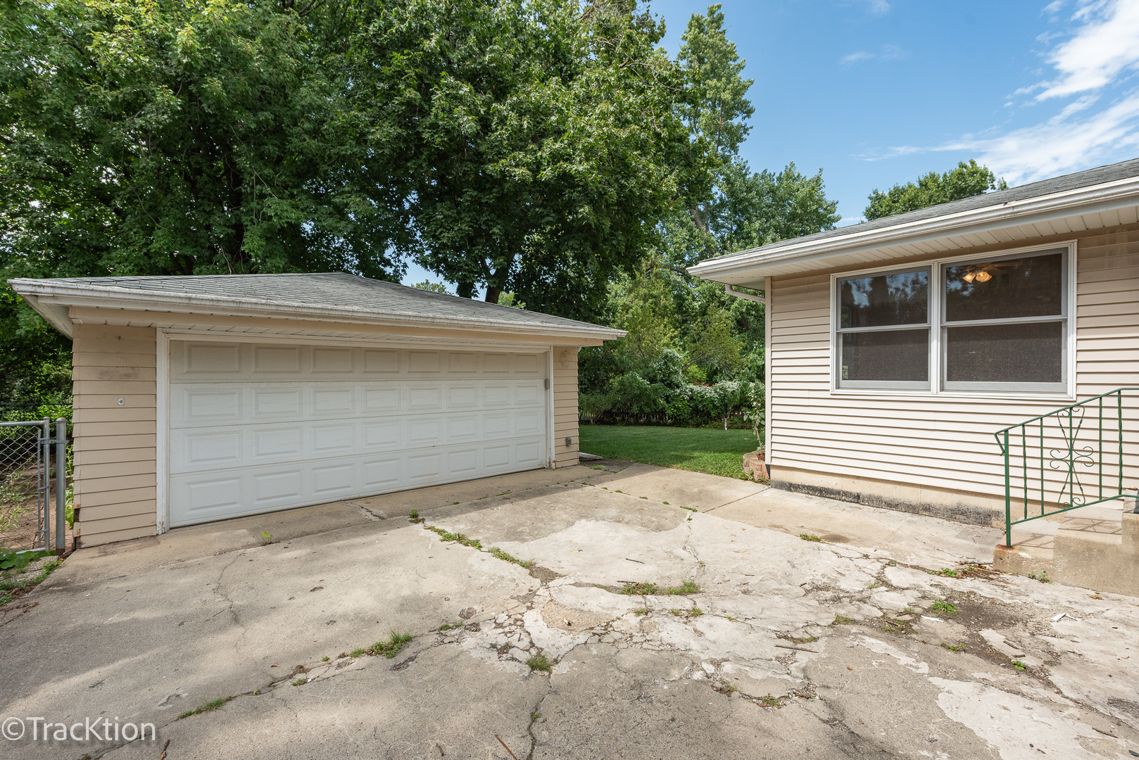 310 Merton Avenue Property Photo 18
