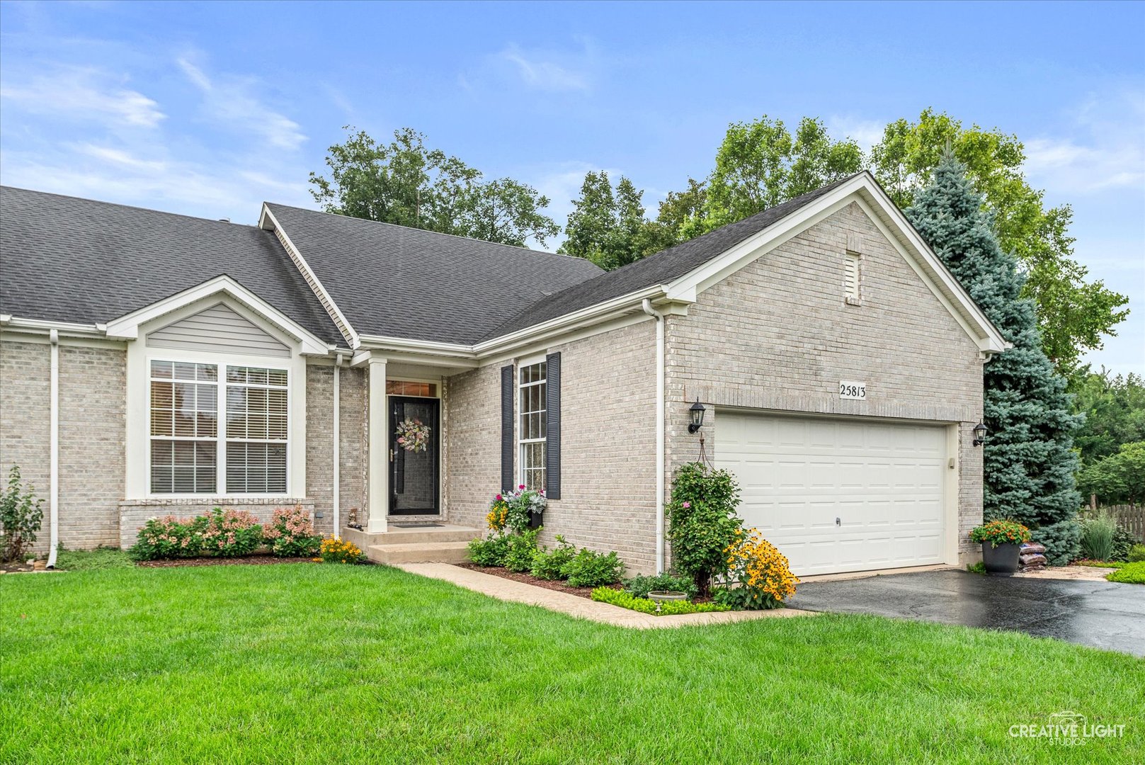 25813 W Timber Ridge Drive Property Photo 2
