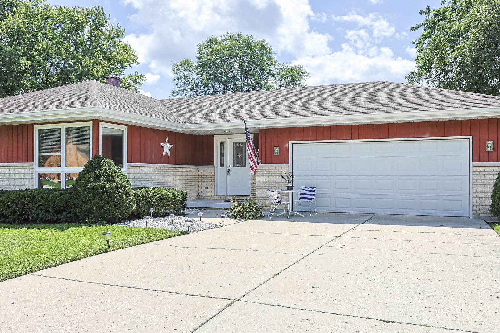1305 Van Street Property Photo 6