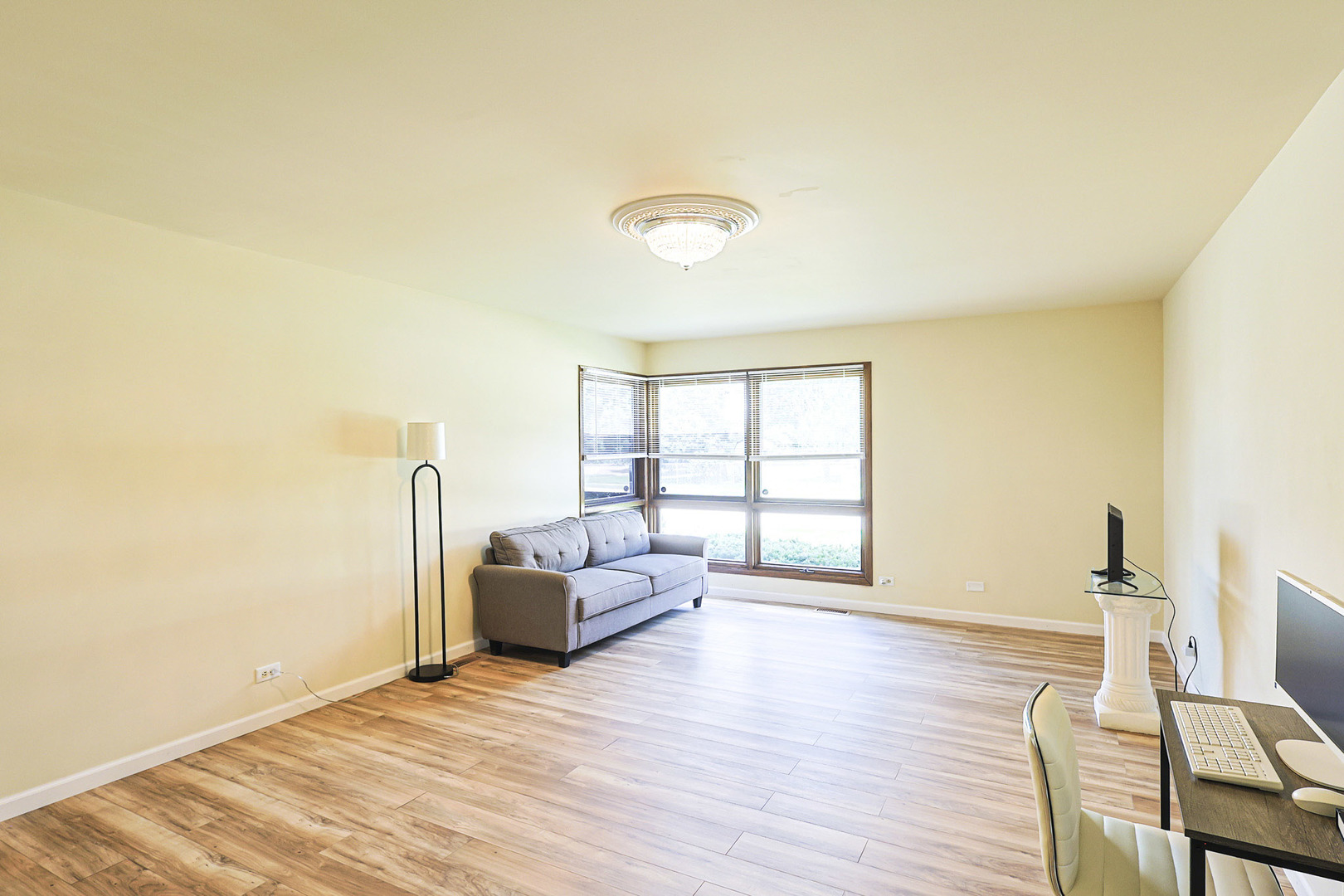 1305 Van Street Property Photo 12