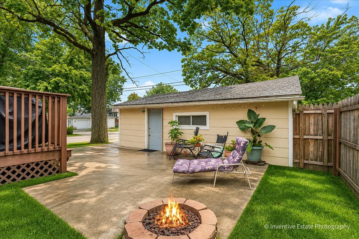 1051 Cottage Place Property Photo 15