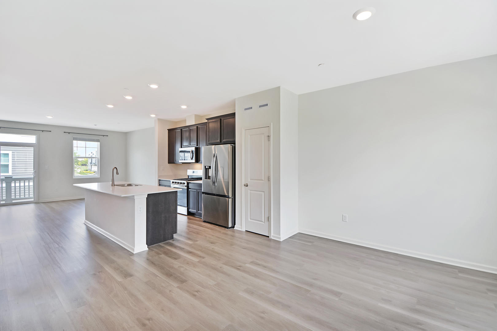 2129 Yellowstone Boulevard Property Photo 6