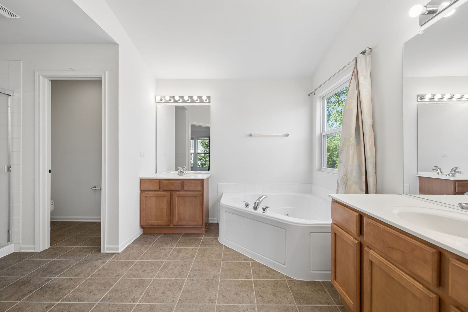 354 Hogan Street Property Photo 20