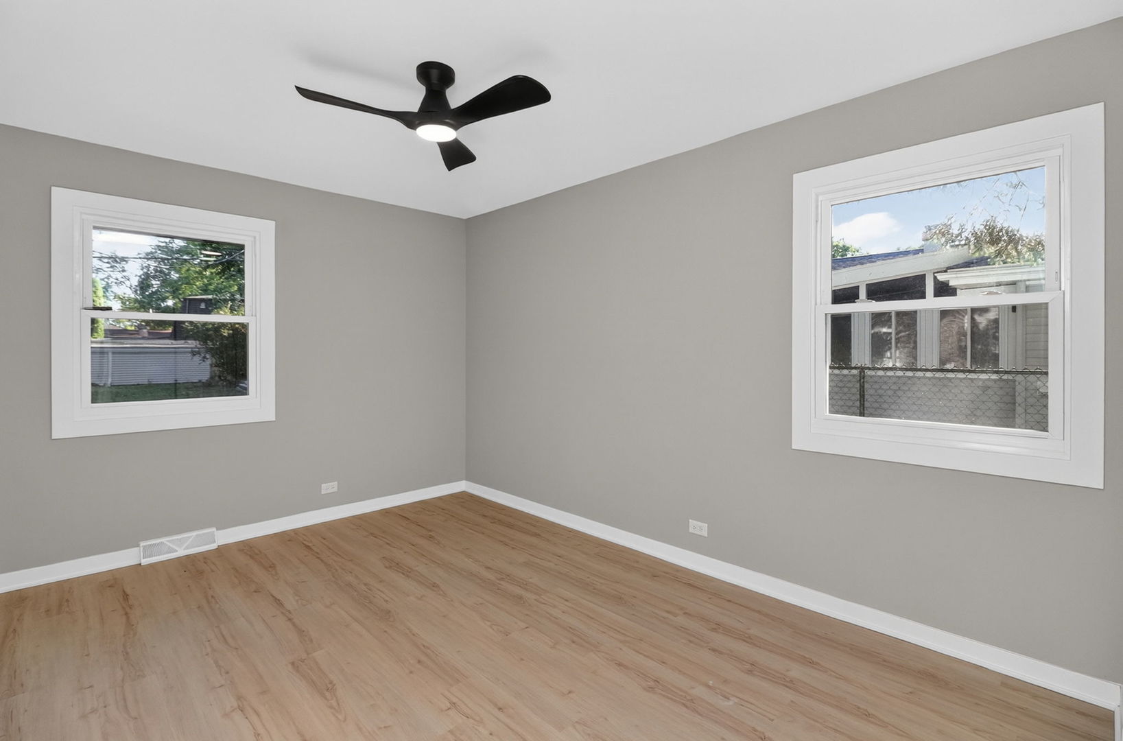 1513 77th Street Property Photo 5