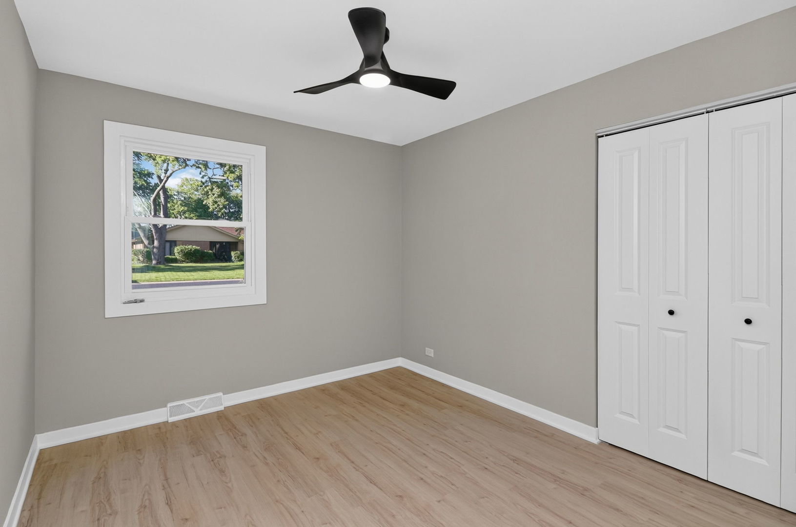 1513 77th Street Property Photo 7