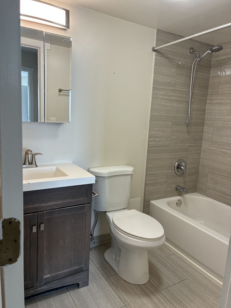 1 Renaissance Place 720 Property Photo 10