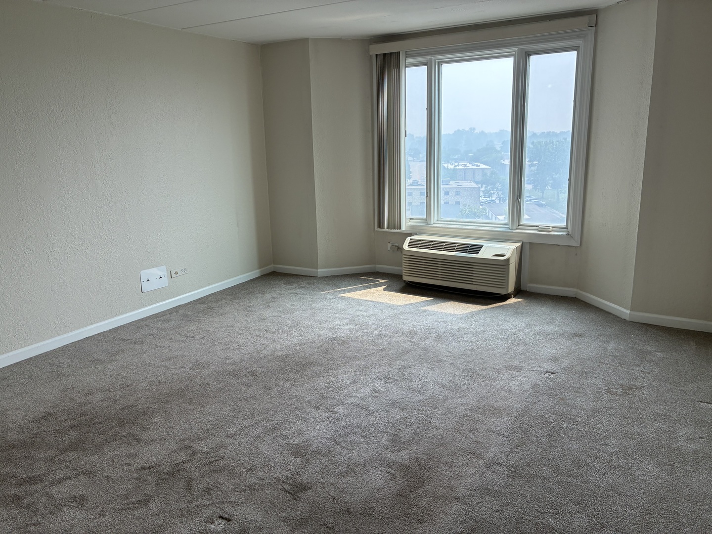 1 Renaissance Place 720 Property Photo 13