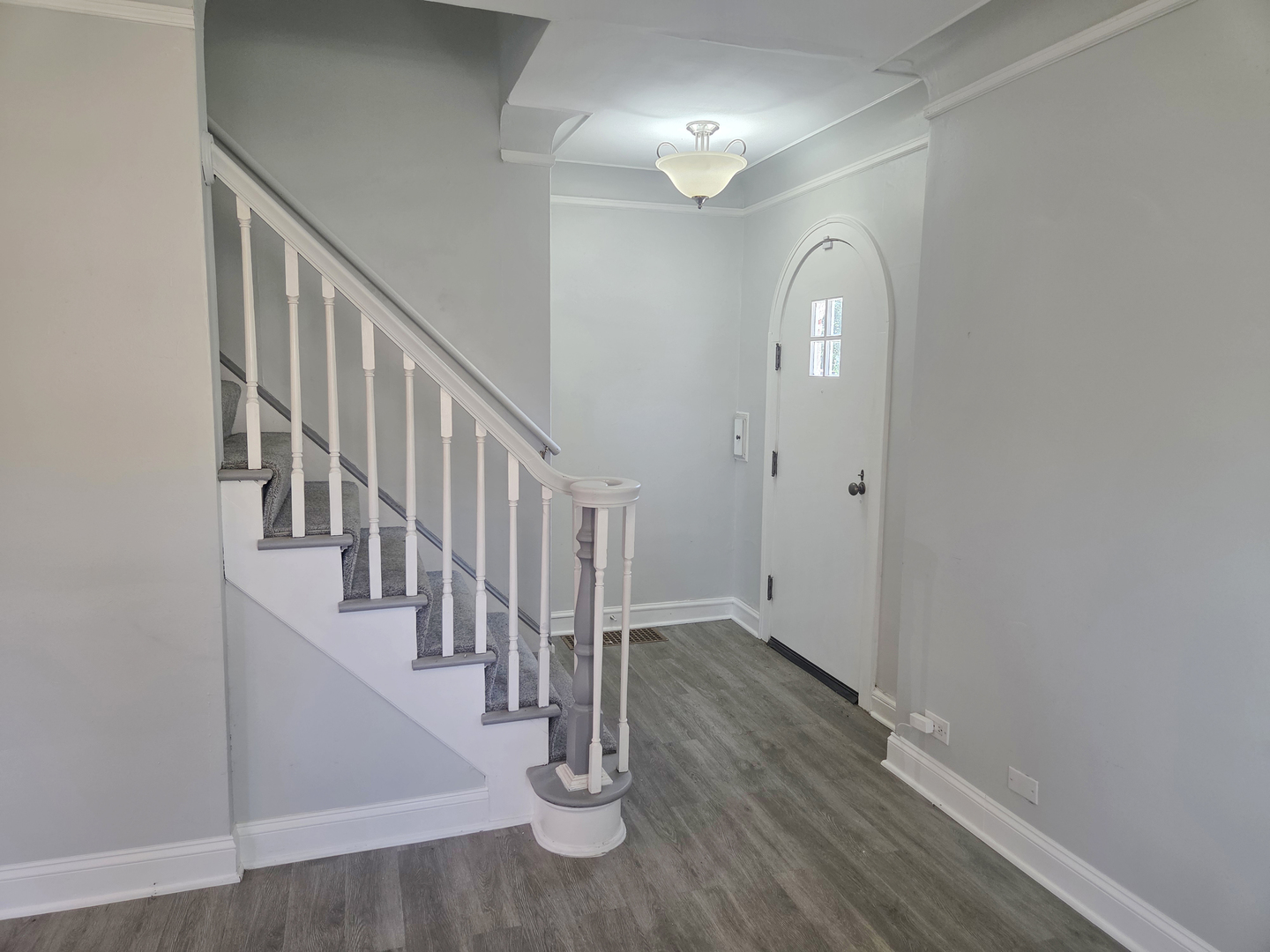 2657 N Sayre Avenue Property Photo 4