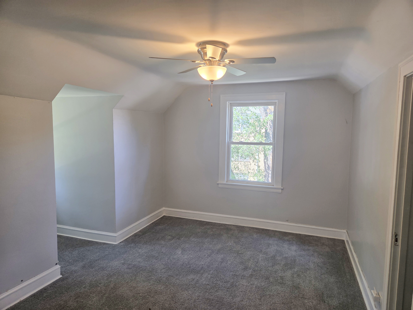 2657 N Sayre Avenue Property Photo 18