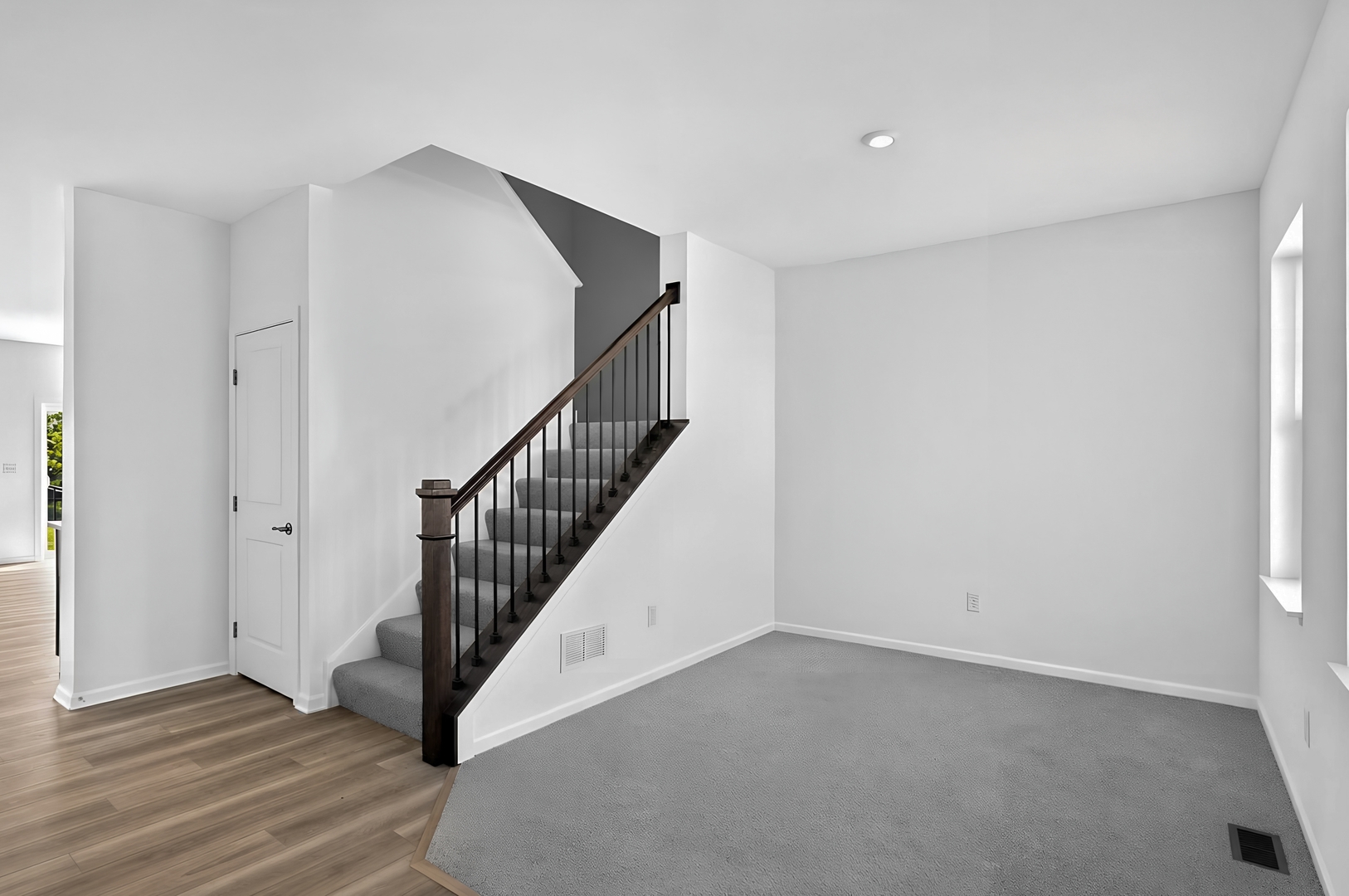 3846 Meadowridge Road Property Photo 3