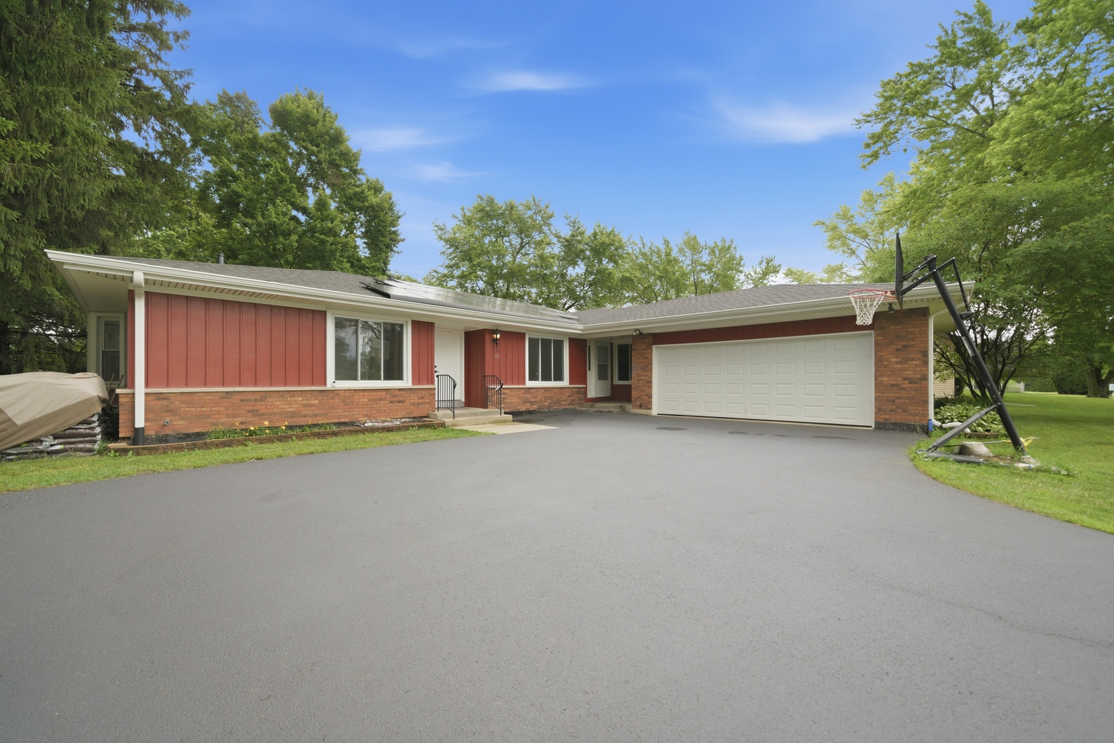 152 Dunbar Lane B Property Photo 1