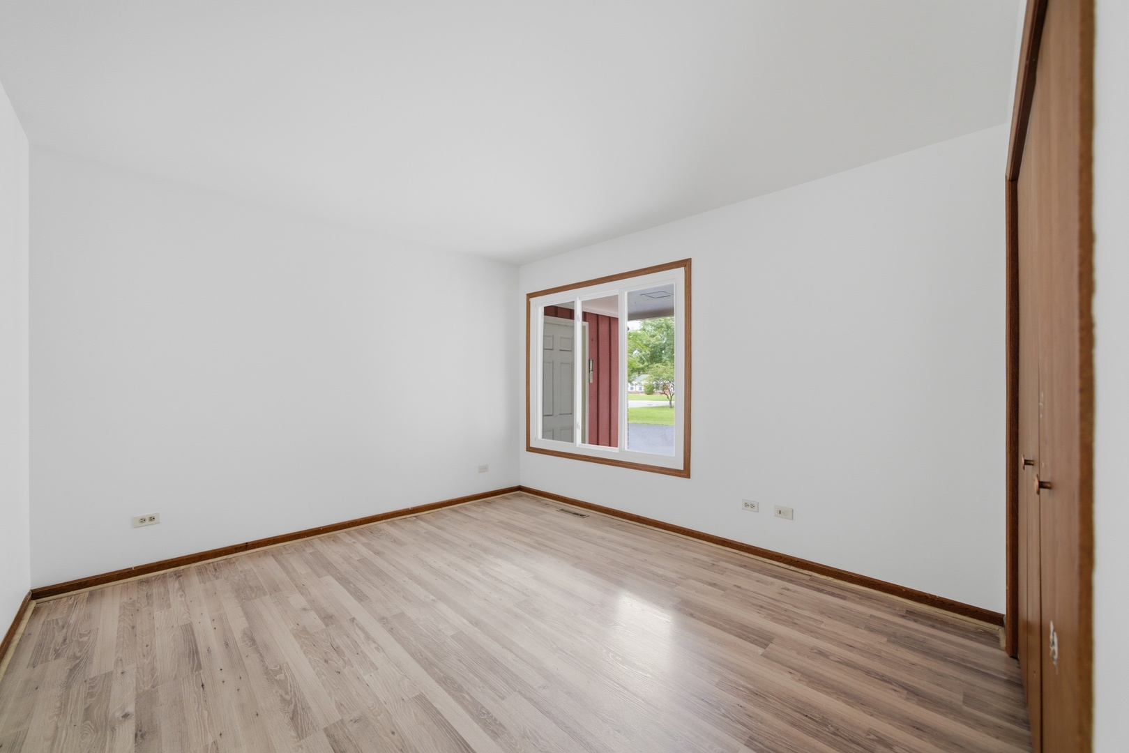 152 Dunbar Lane B Property Photo 9