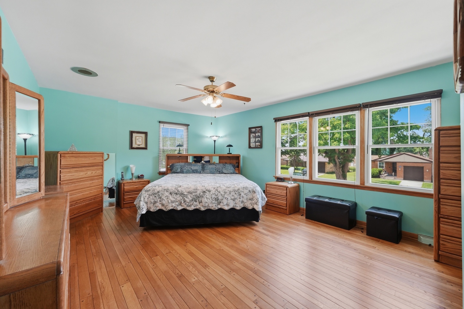 9817 Tulley Avenue Property Photo 15