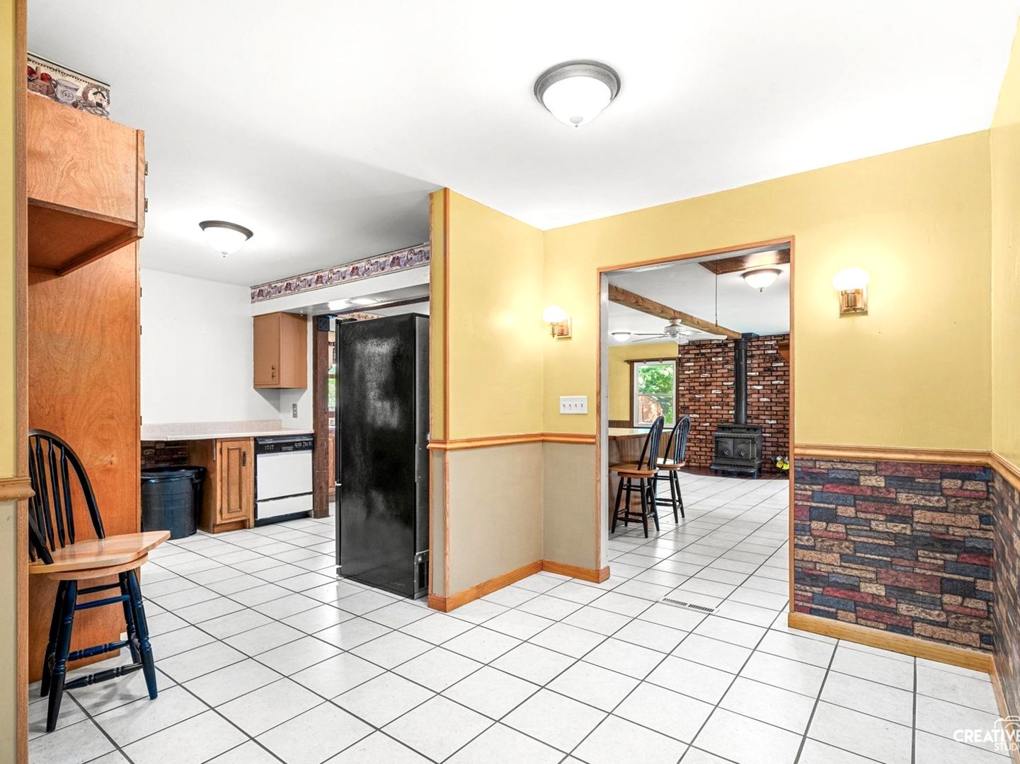 310 N View Street Property Photo 7