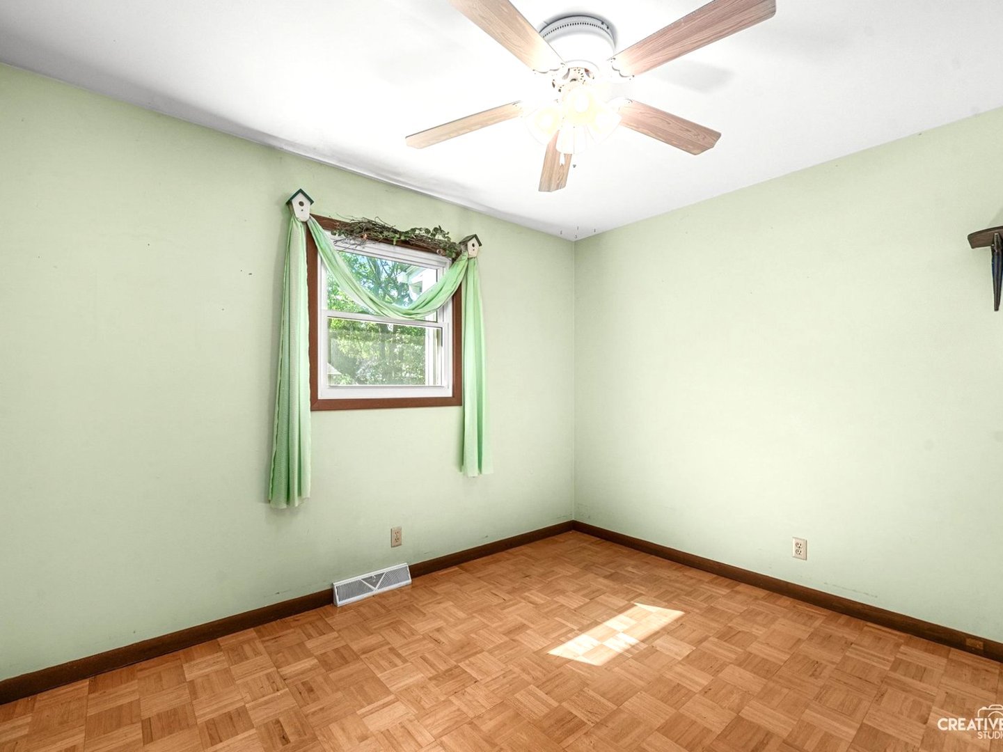 310 N View Street Property Photo 19