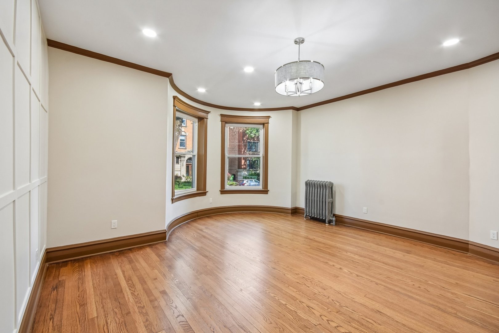 5218 S Dorchester Avenue 1 Property Photo 6