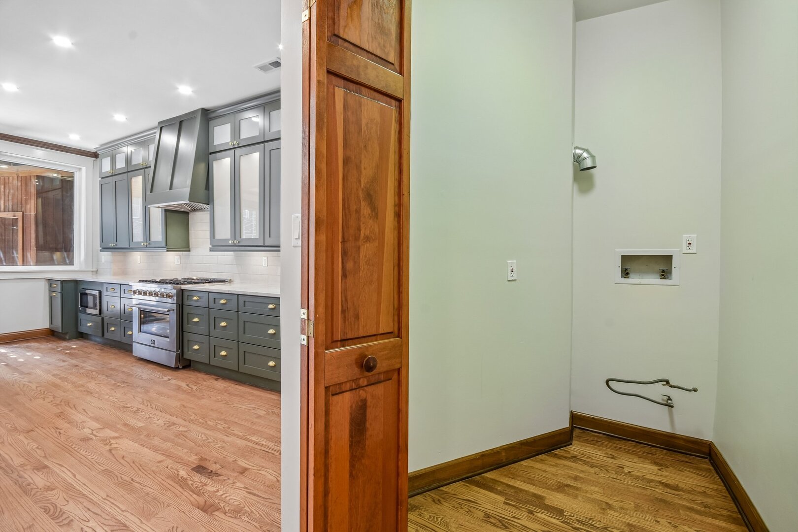 5218 S Dorchester Avenue 1 Property Photo 19