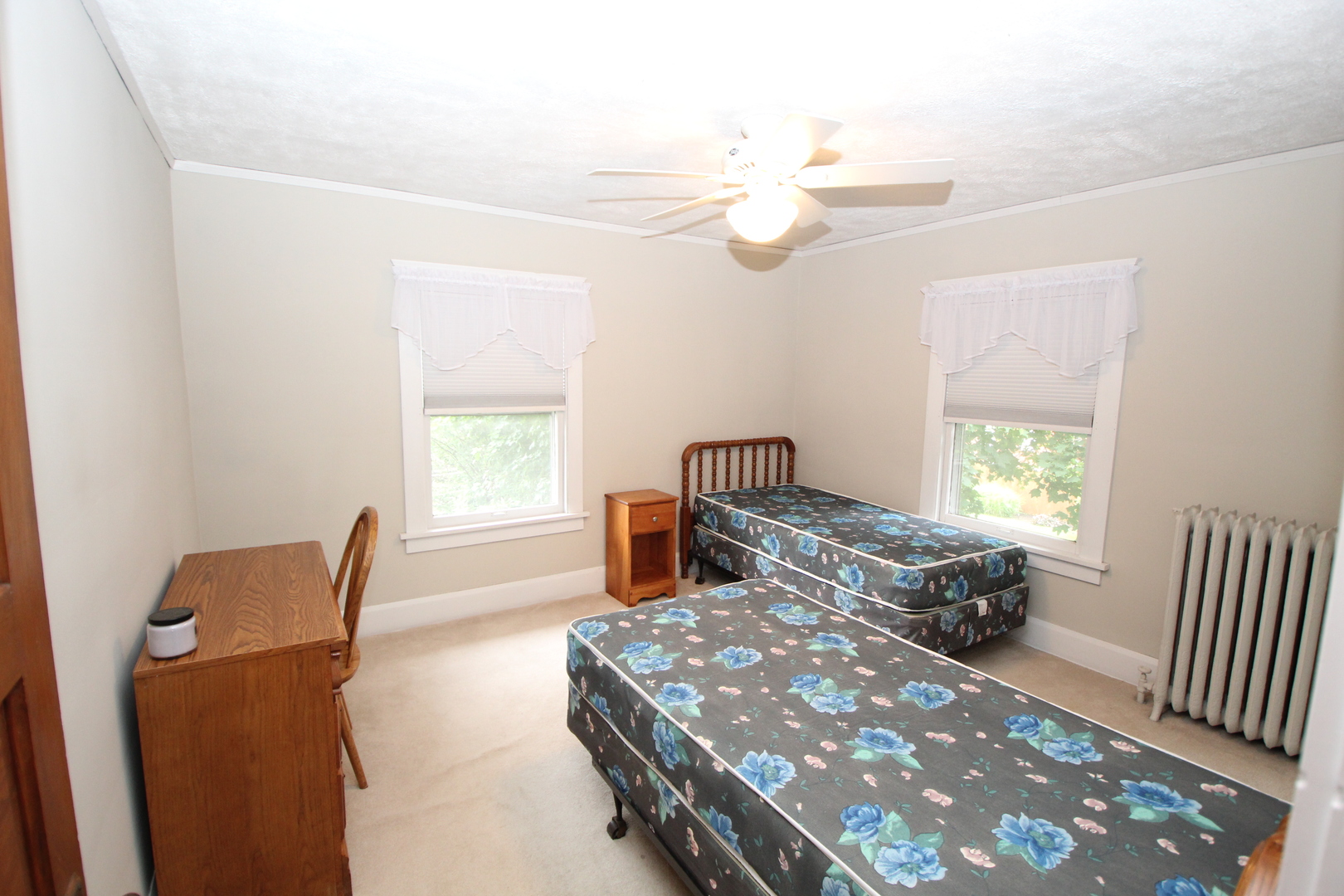 410 E Hurlbut Property Photo 25