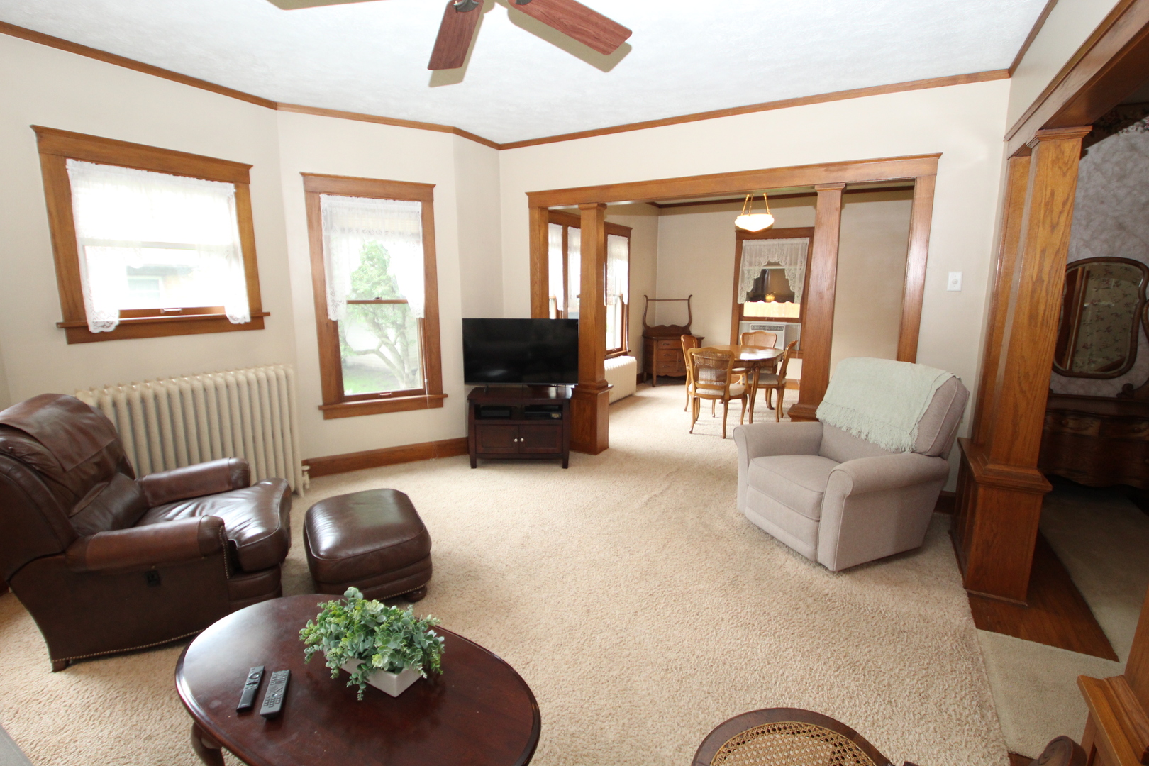 410 E Hurlbut Property Photo 29