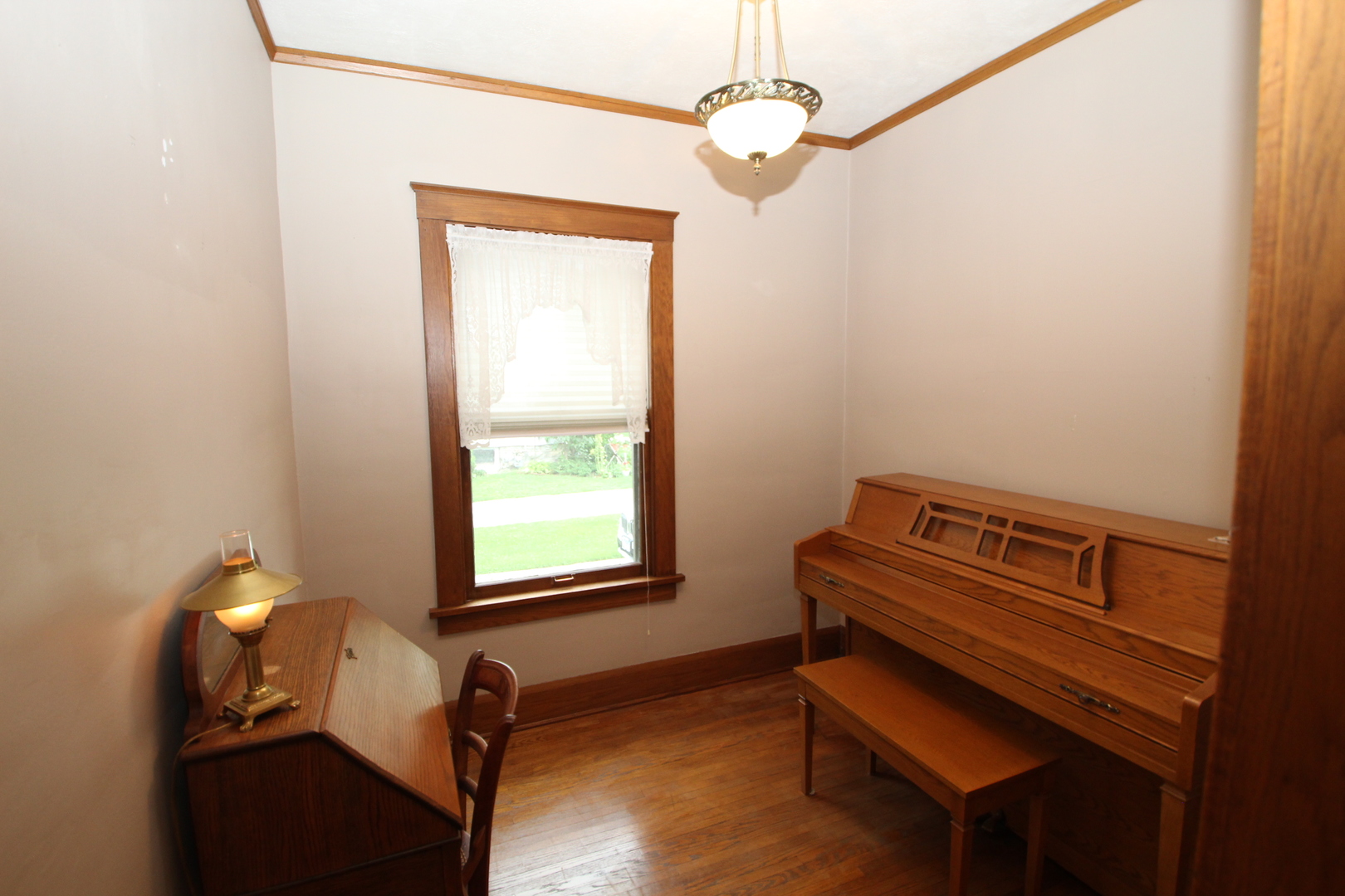 410 E Hurlbut Property Photo 30