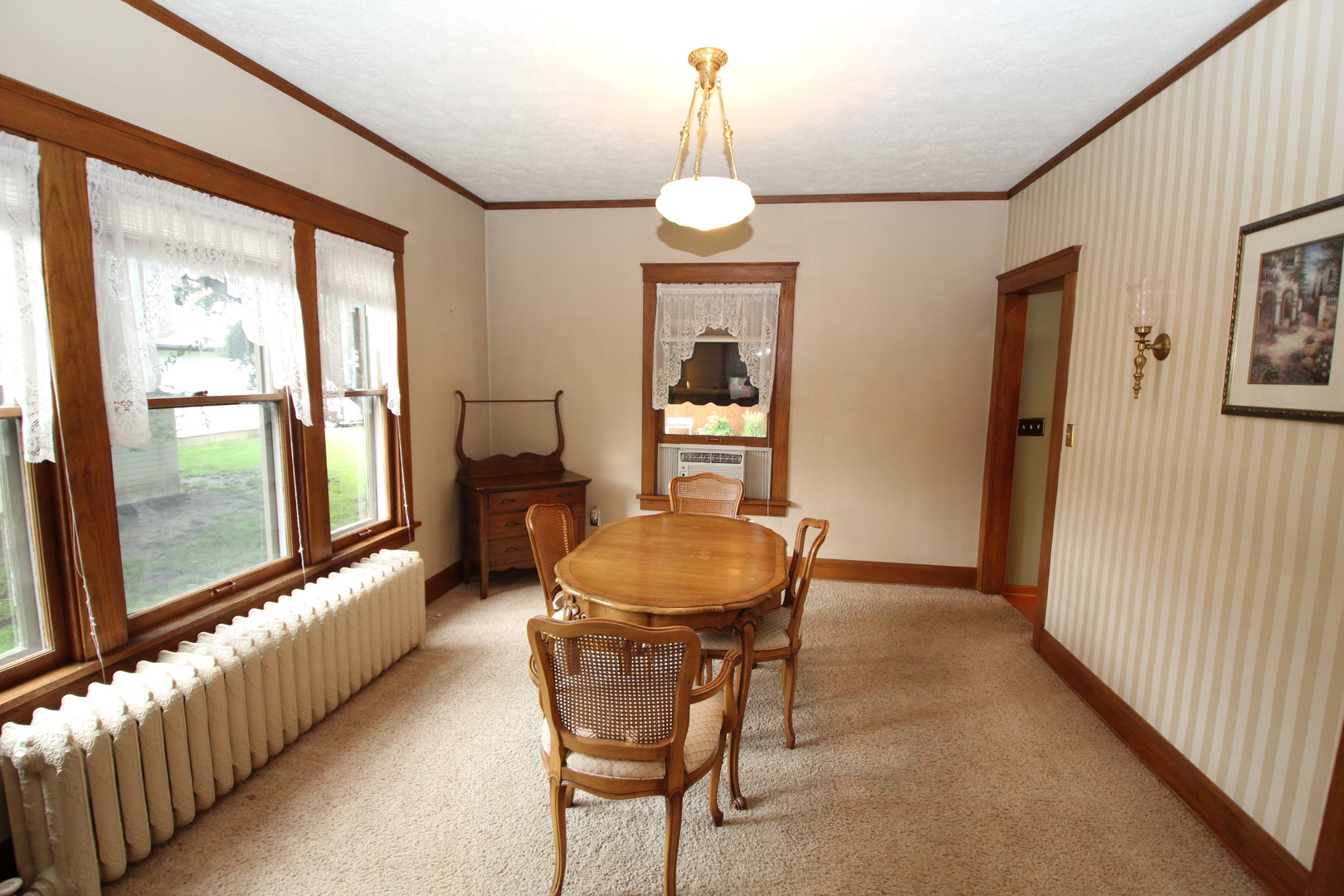 410 E Hurlbut Property Photo 31