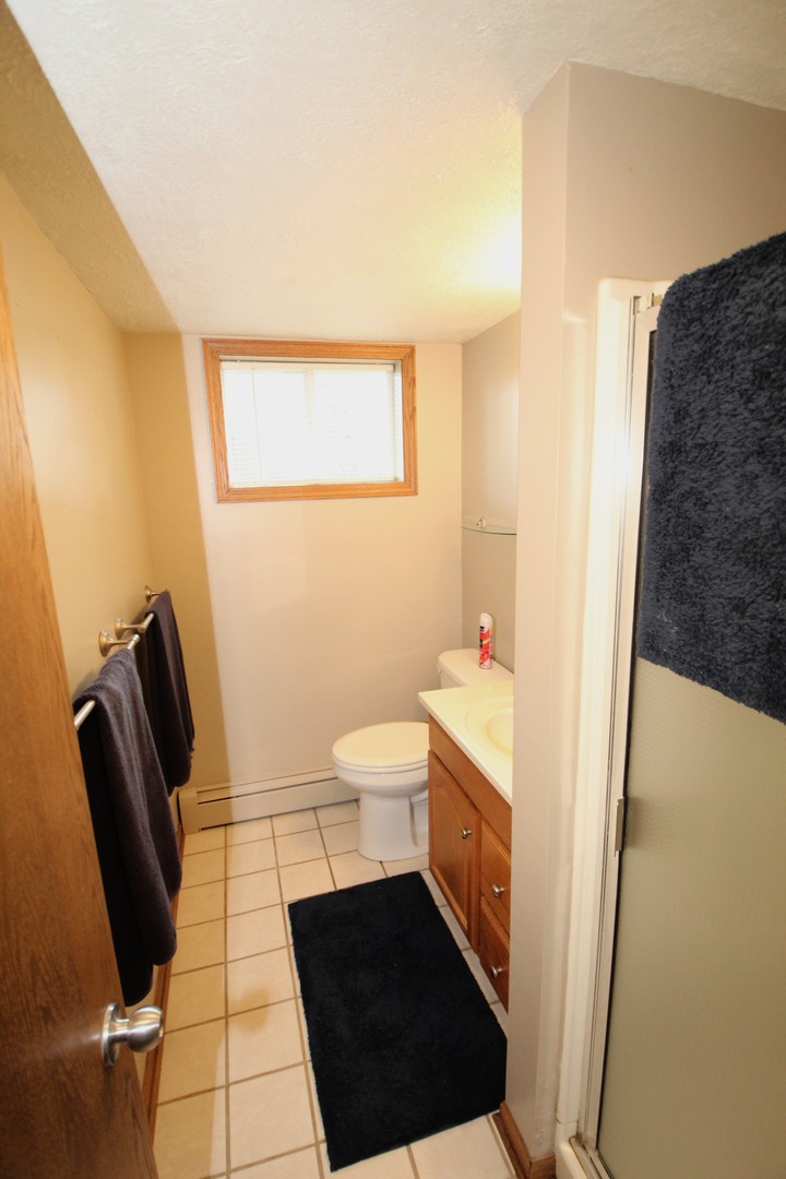410 E Hurlbut Property Photo 34