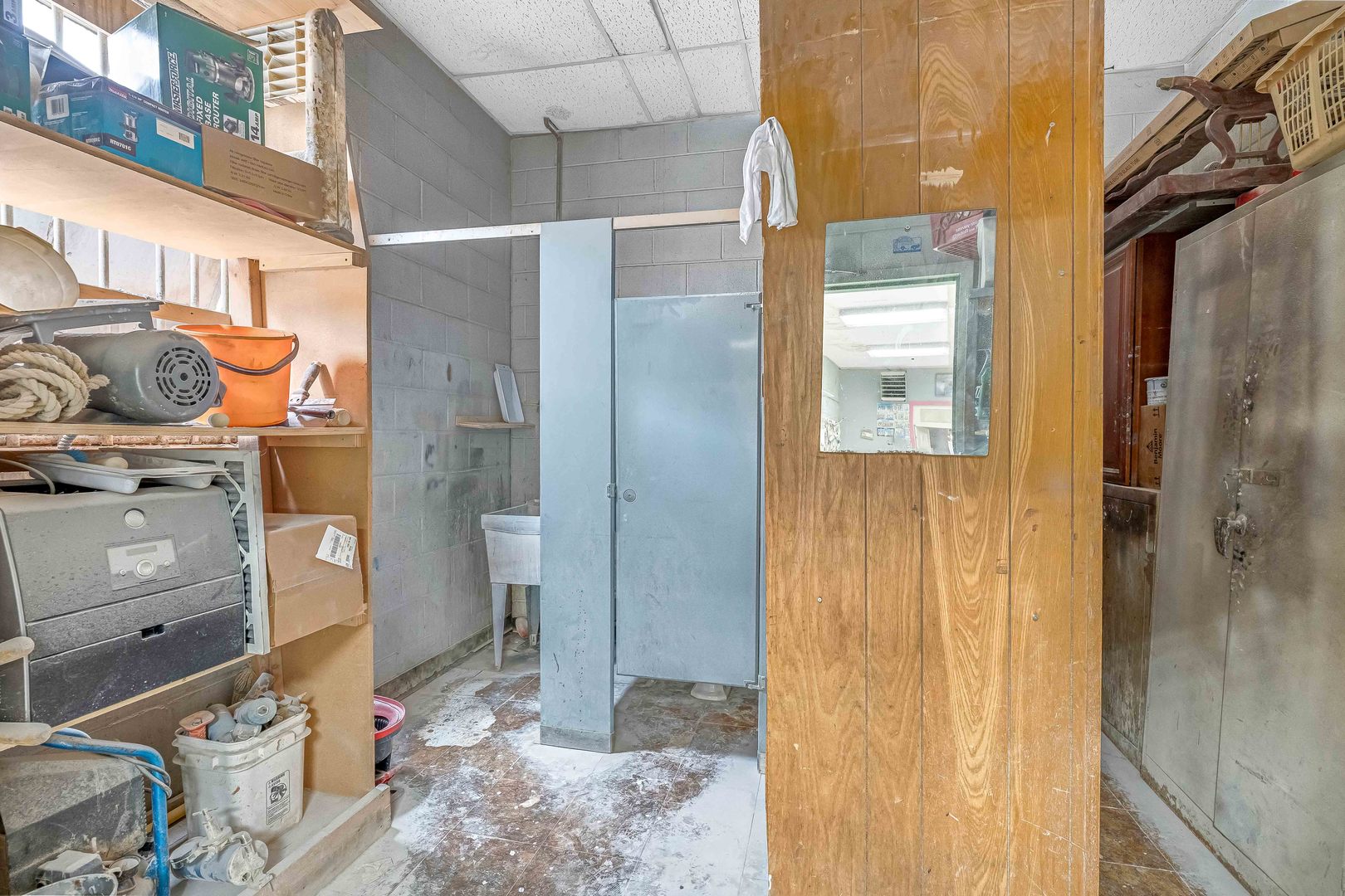 4511 W Belmont Avenue Property Photo 22