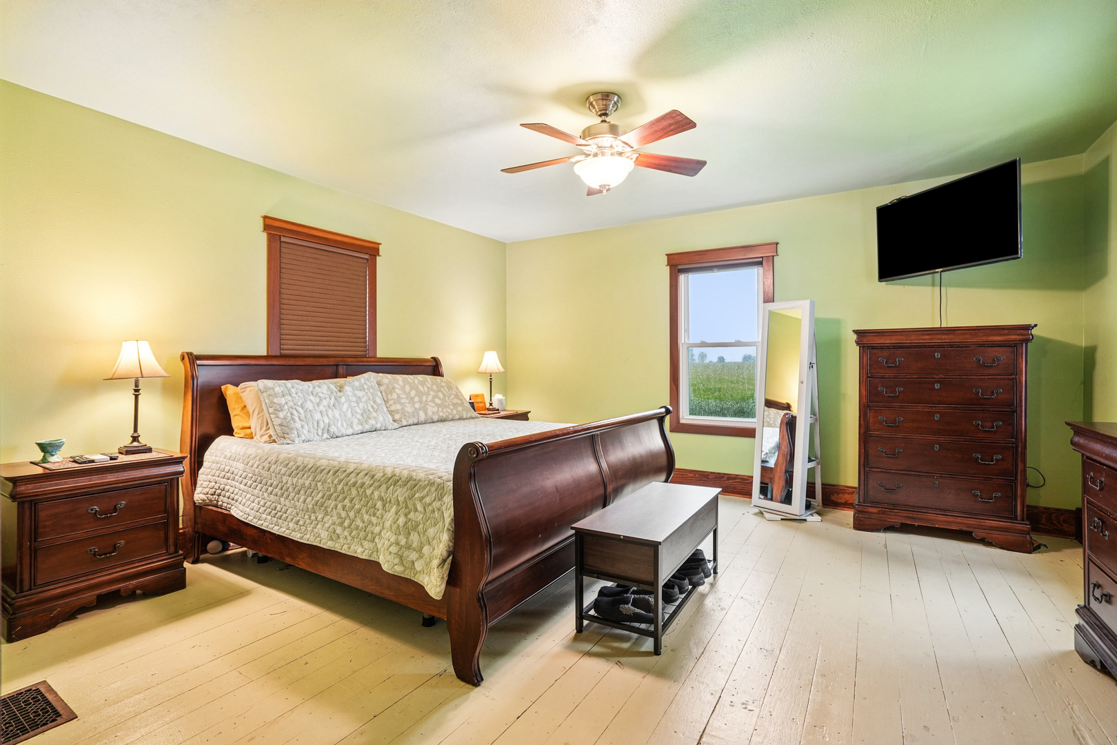 13489 Lomax Road Property Photo 17