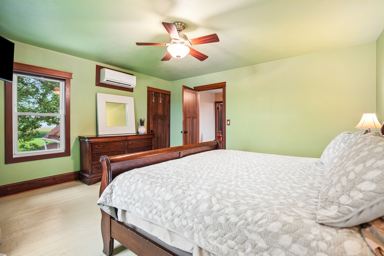 13489 Lomax Road Property Photo 18