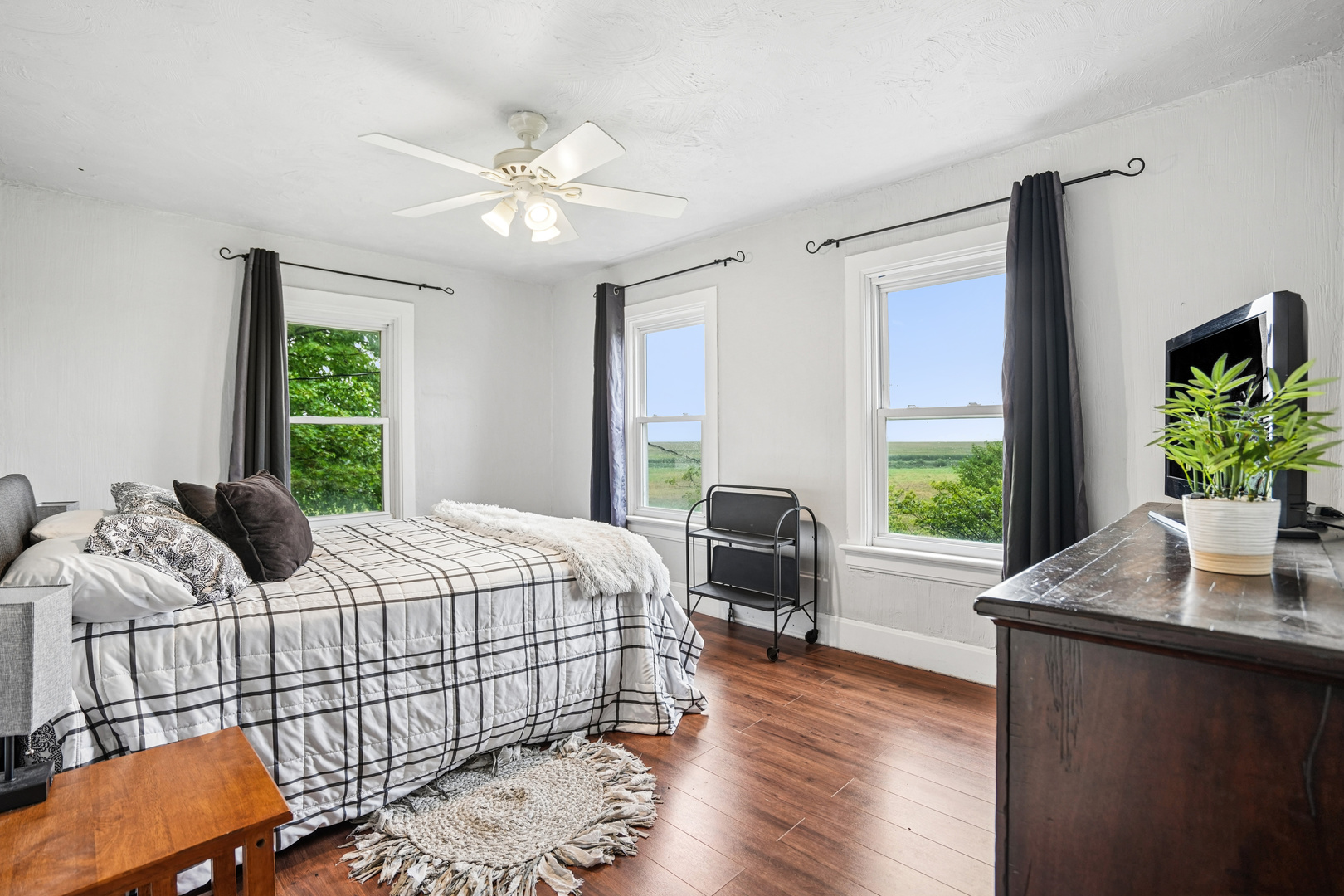 13489 Lomax Road Property Photo 19