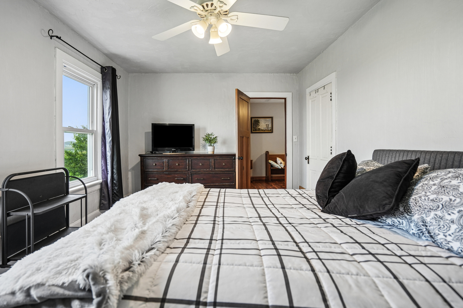 13489 Lomax Road Property Photo 20