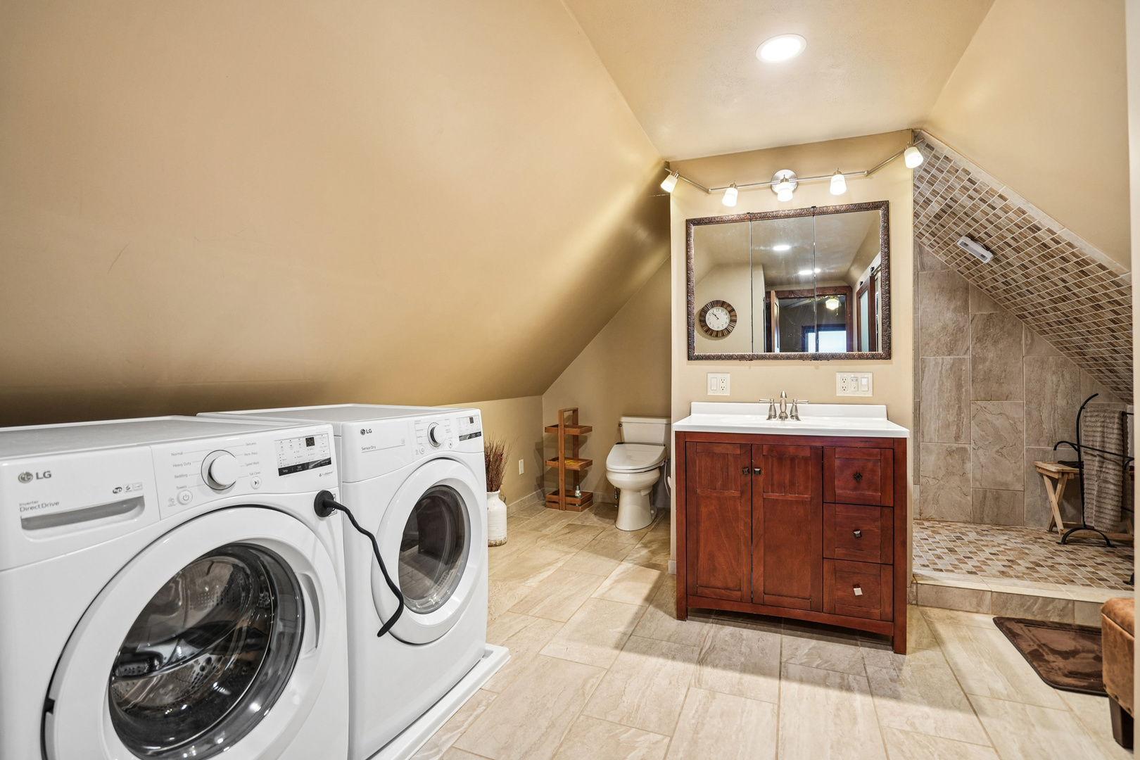 13489 Lomax Road Property Photo 21